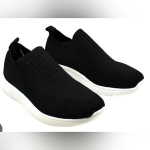 Aqua College Women's Kara Waterproof Sneakers, Size 9, NWT